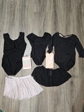 Girls Ballet Set Size 8-10 Black and Light Pink Ballet Leotard and Skirt Set